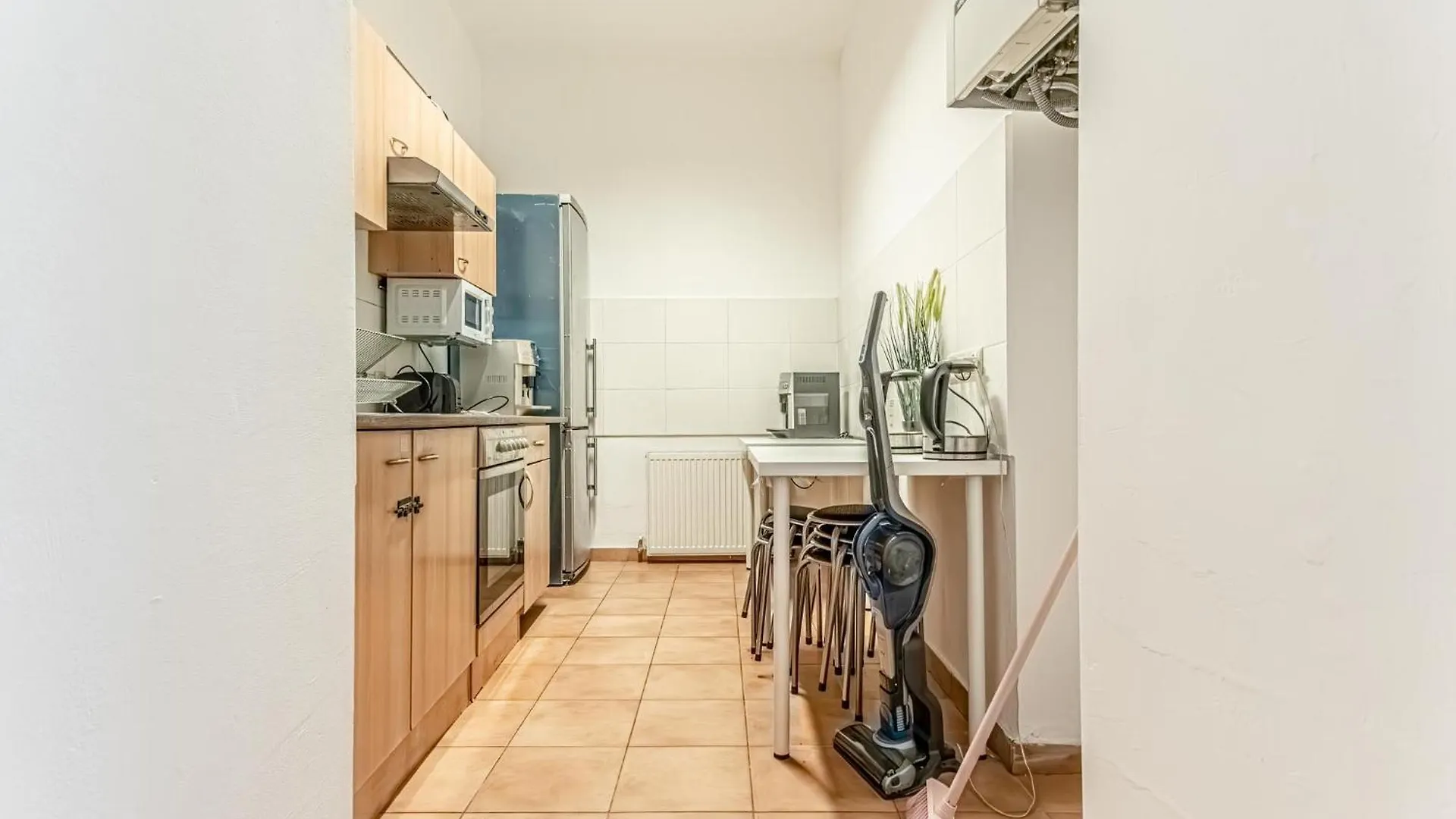 6Br Apartment / Shared Garden Near Lorenz Boehler & Danube Vienna 0*,
