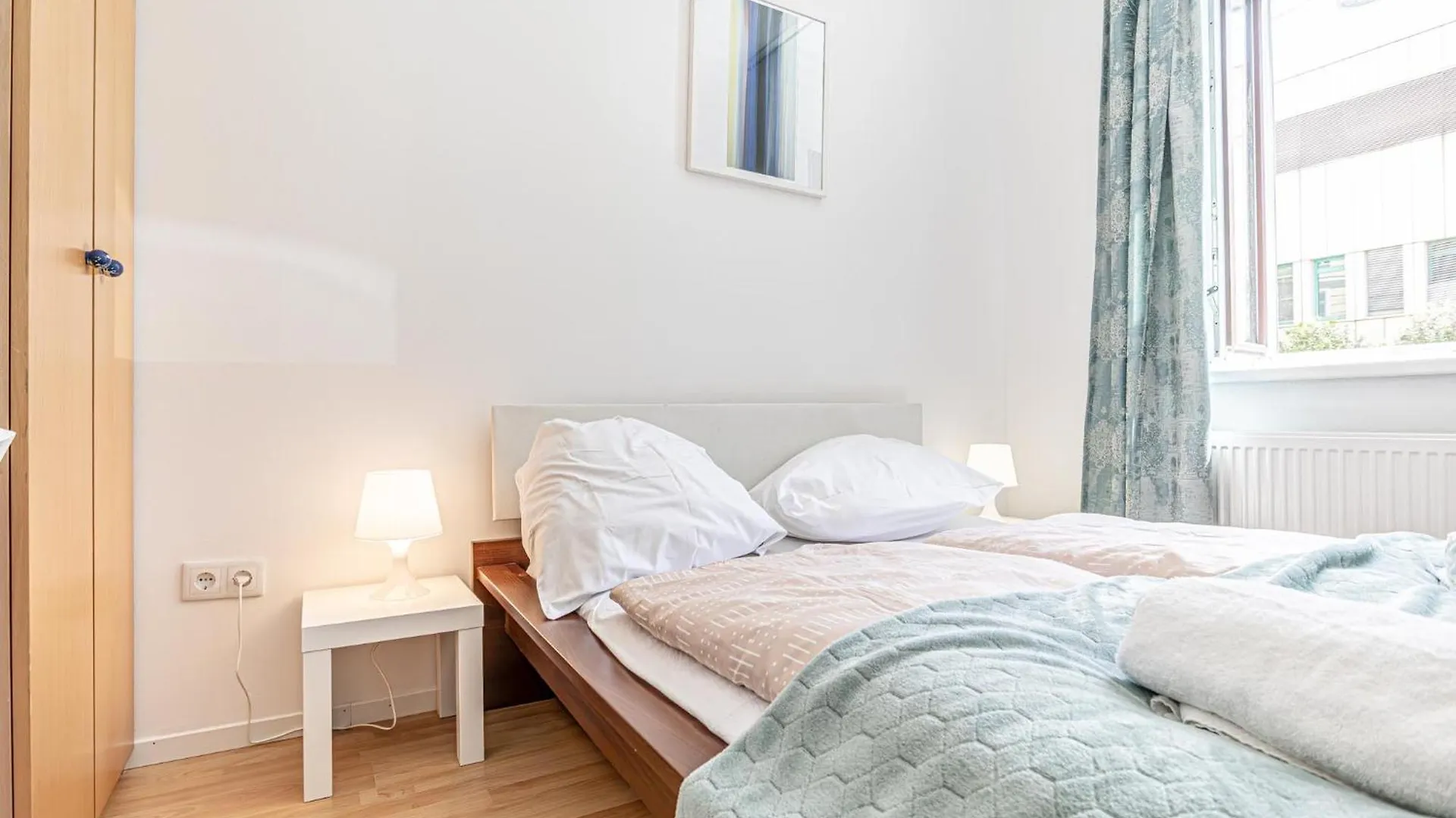 6Br Apartment / Shared Garden Near Lorenz Boehler & Danube Vienna